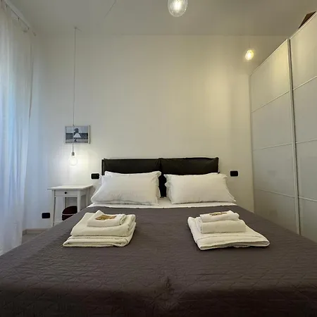 New Finished Flat In Centocelle Apartman